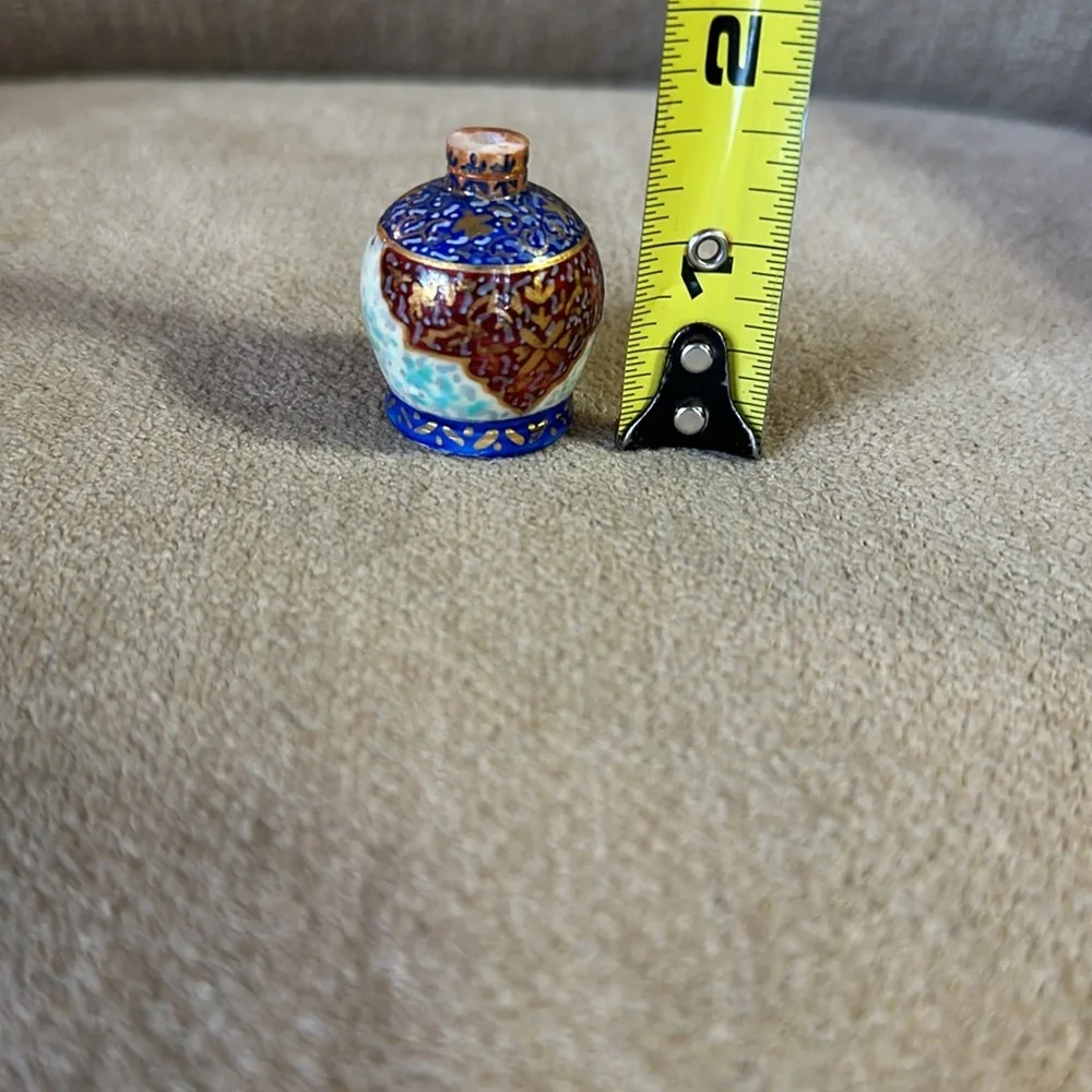 Miniature Vase 1.5” With Gold Accents